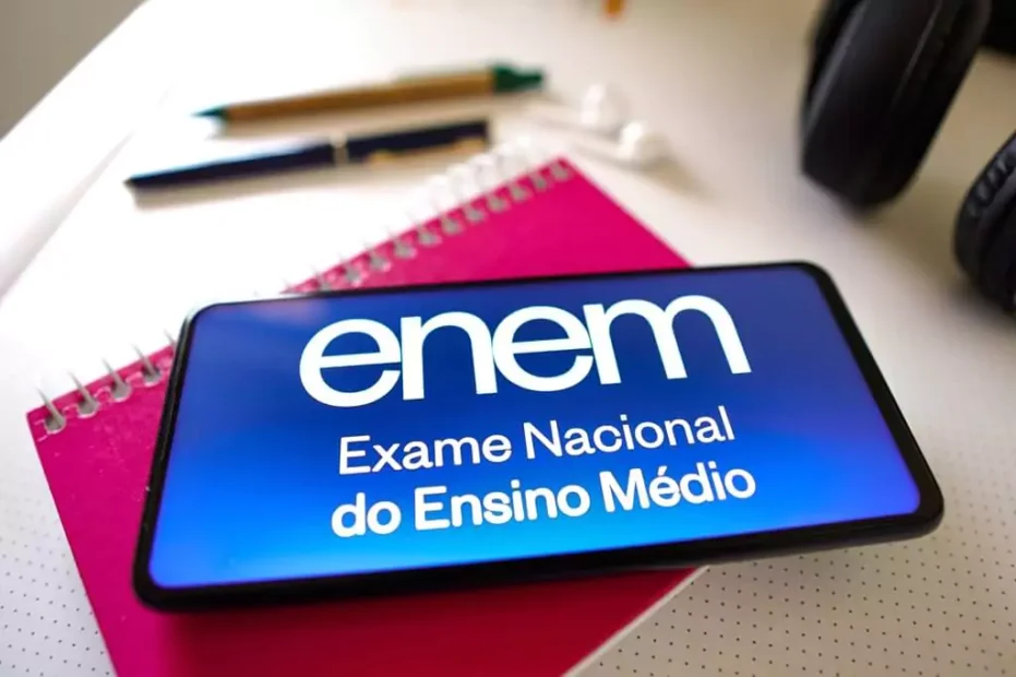 celular com tela do enem