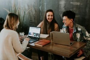 Desenvolvimento profissional: como aproveitar as oportunidades desde o estágio ou trainee